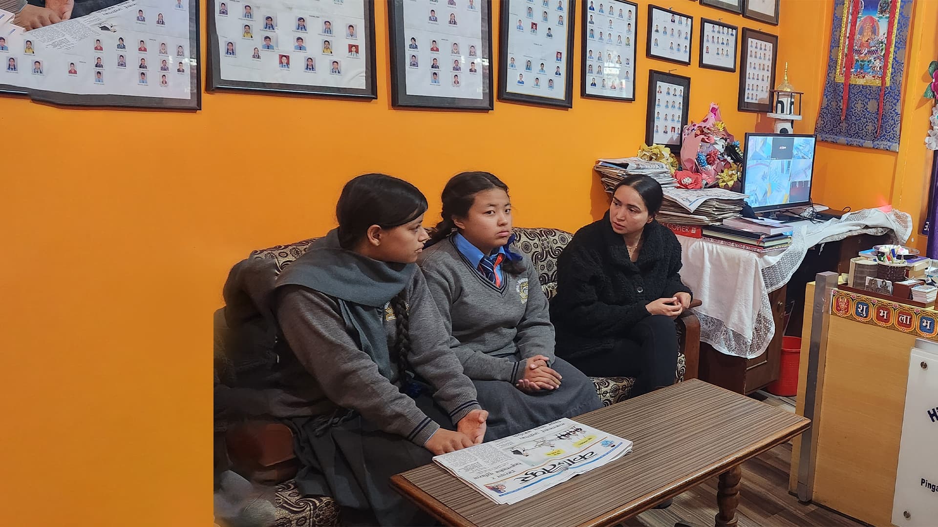 Pooja reading with children
